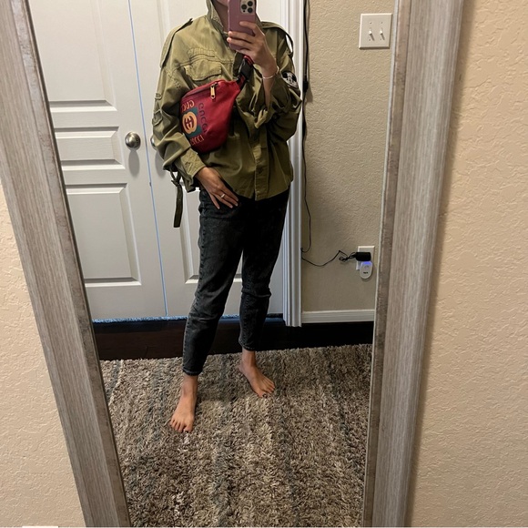 Gucci Grained Calfskin Logo Belt Bag Red Large - Picture 12 of 16